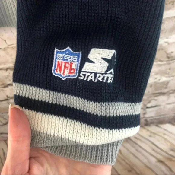 NFL Starter Men's Large Raiders V Neck Pullover Sweater Acrylic Black Gray READ - Picture 6 of 9